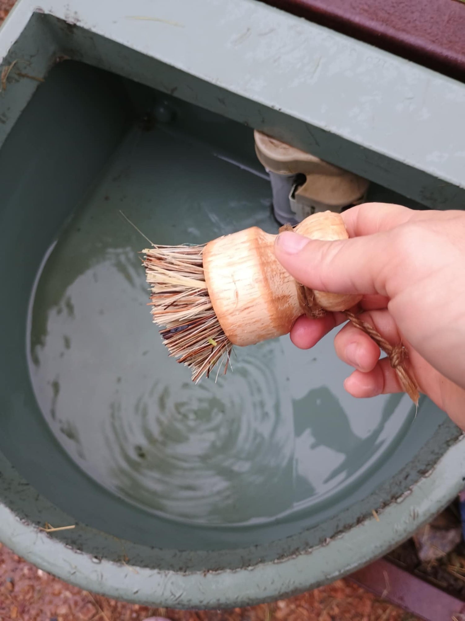 Tough Trough Scrubber on Rope