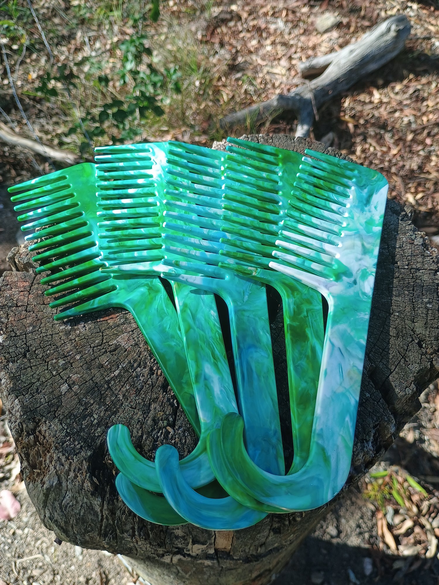 Recycled Plastic Hooked Shower Comb