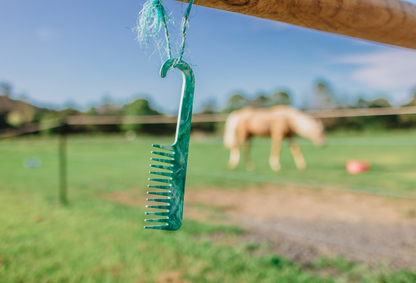 Recycled Plastic Hooked Shower Comb